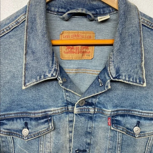 Levi's Men's Washed Blue Denim Trucker Jacket XXL - Picture 2 of 7